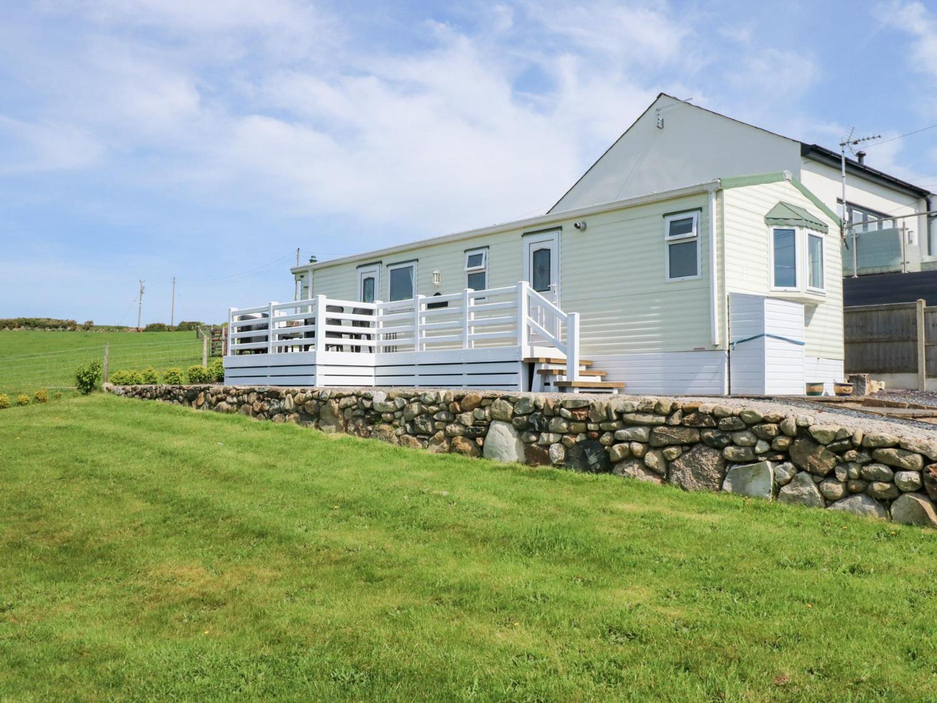 Ty Newydd Caravan Holiday home